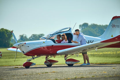 Fliege den Skyleader JA-400
