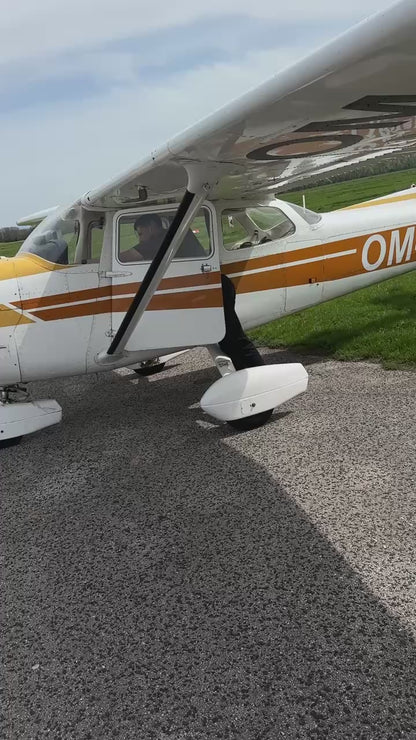 Let s lietadlom Cessna F172N